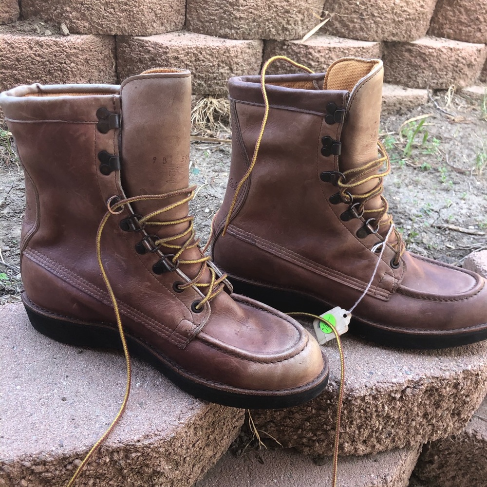 Danner Boots Men’s 9, brown, Vibram Cabela hunting